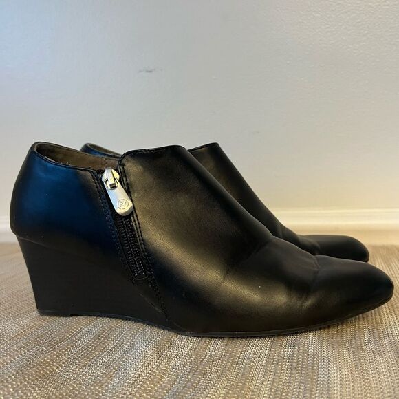 Adrienne Vittadini Midge wedge heel SHOOTIE Sz 10 BLACK - Picture 2 of 11